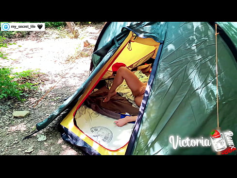 ❤️ Op kamera verfilm Passievolle ruk vreemdeling in 'n tent ❤️ Porno op af.hentai-menu.ru